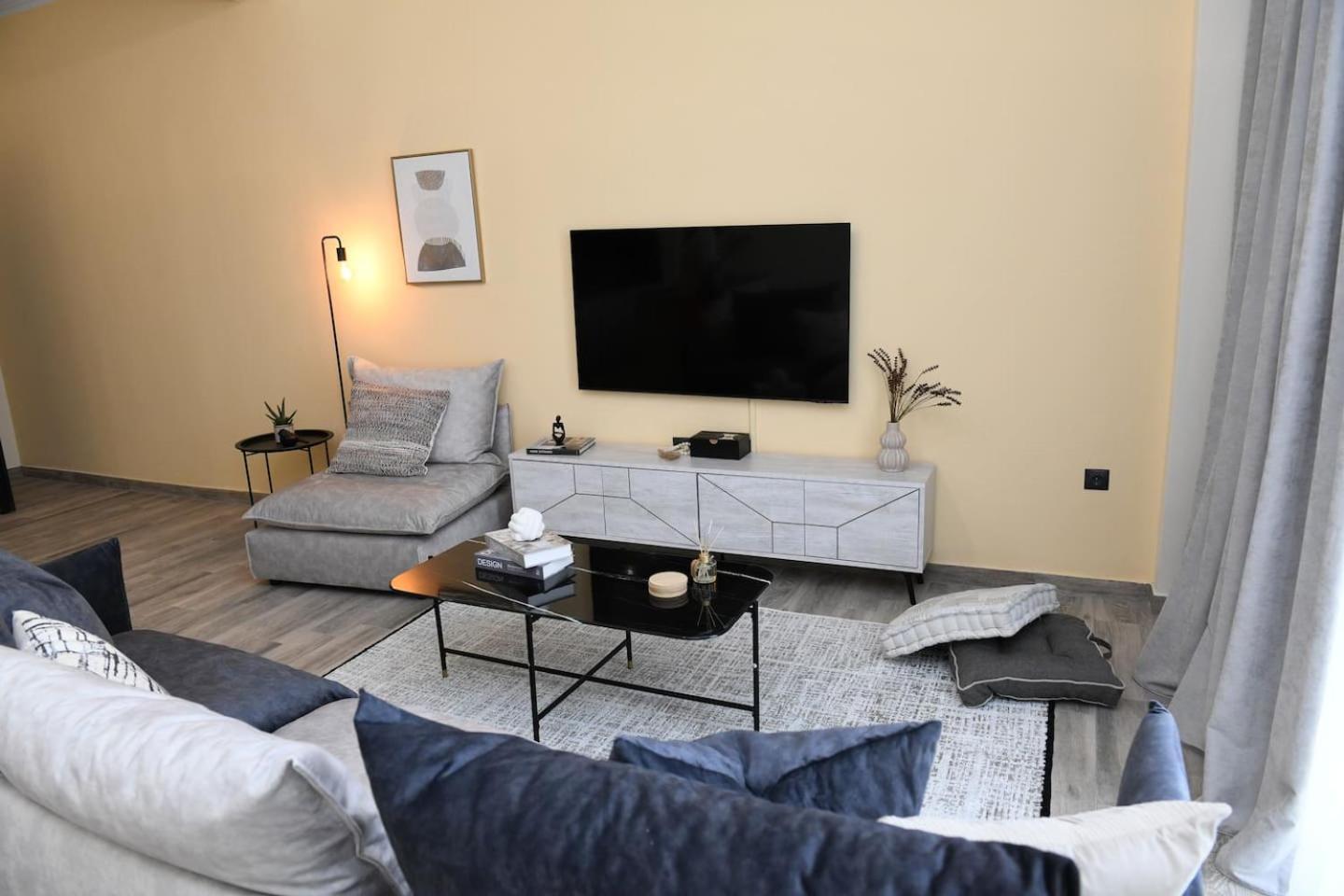 Konstantina Apartment Athena Bagian luar foto